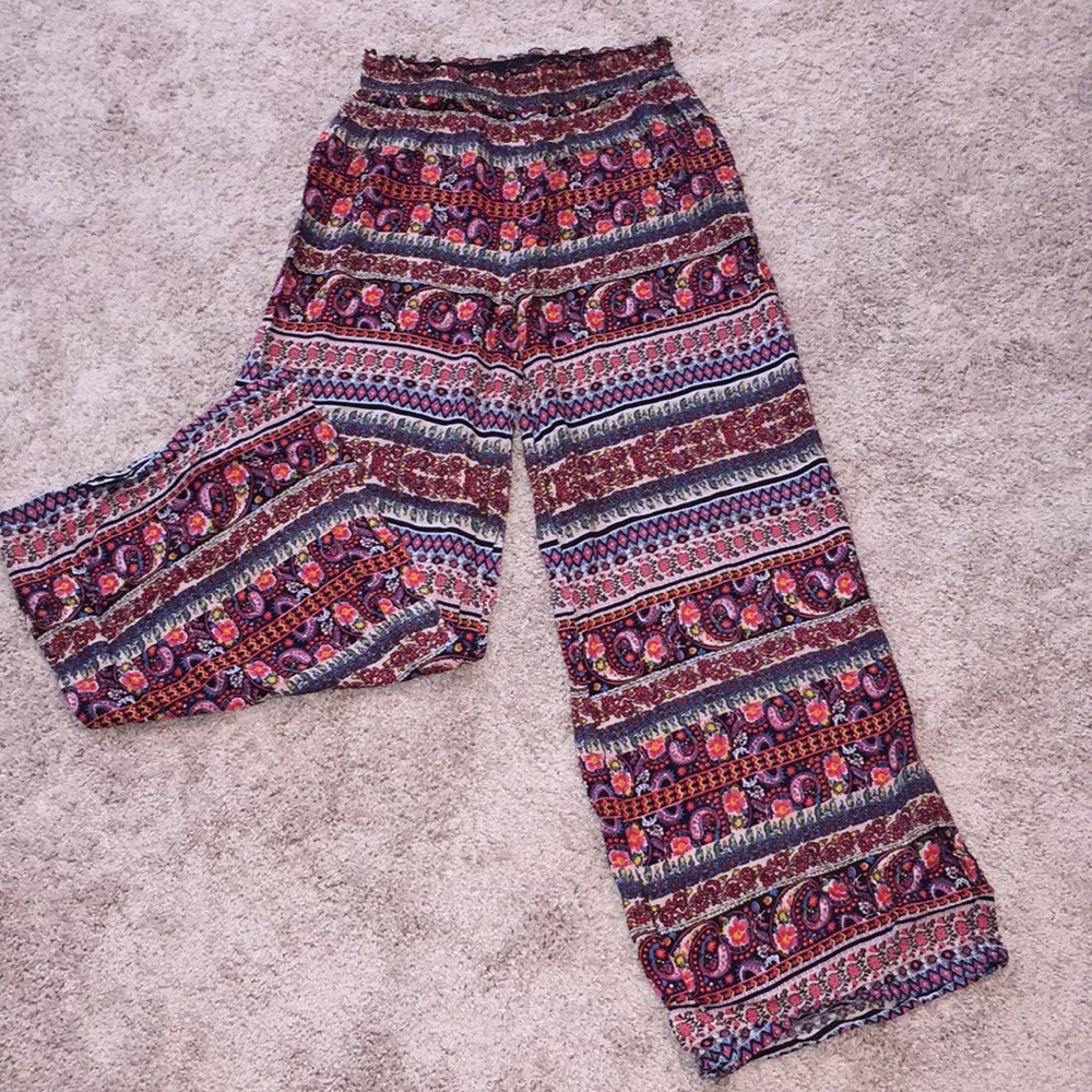 Patterned pants